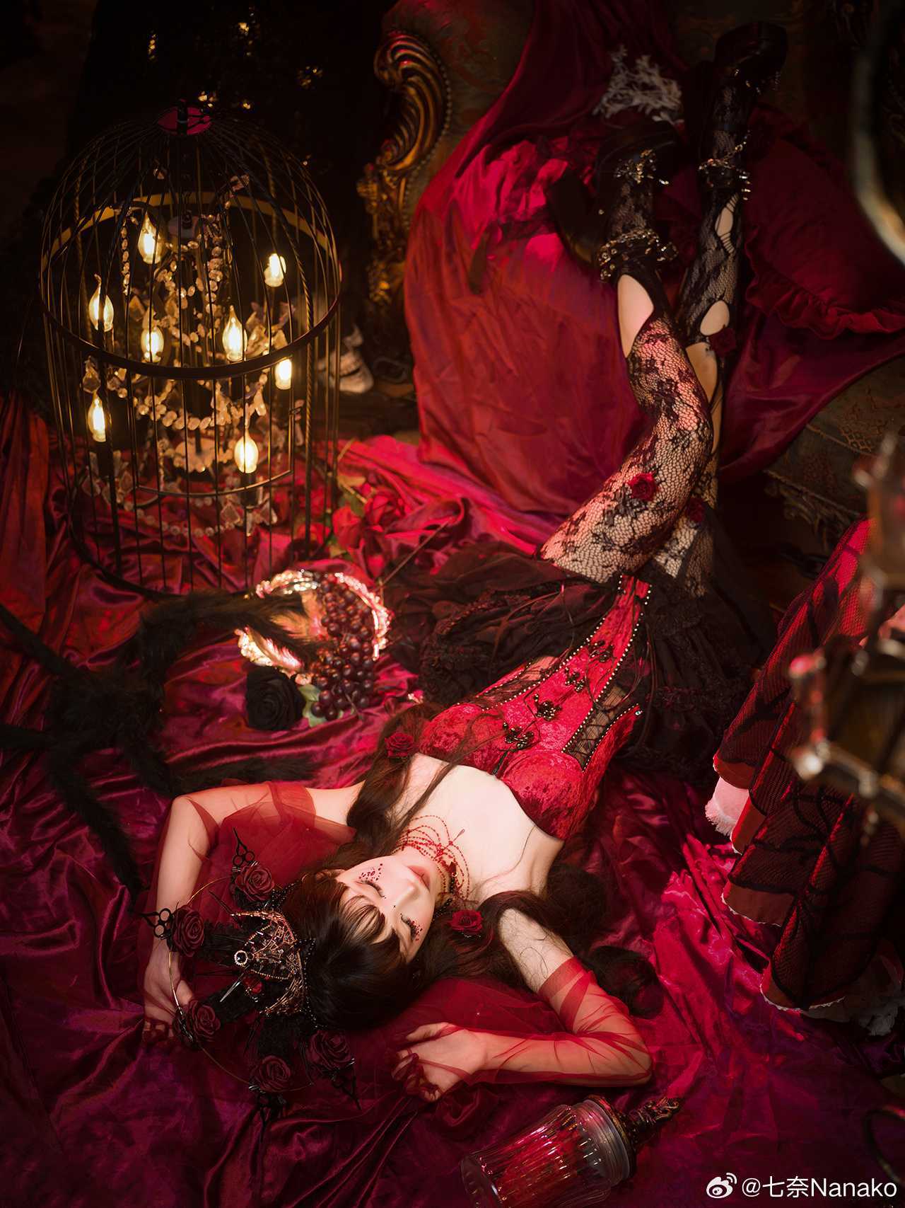 在这个夜晚，时间被凝固🕷️🍷@七奈Nanako