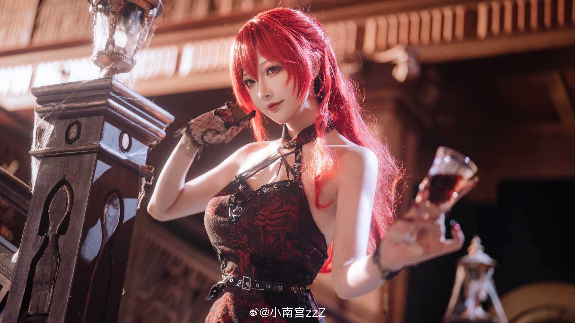 COSPLAY开拓者，不要像卡芙卡那样捣乱，还有不要叫姬子阿姨，要叫姬子小姐。崩坏：星穹铁道姬子@小南宫zzZ卡芙卡@柠好不好