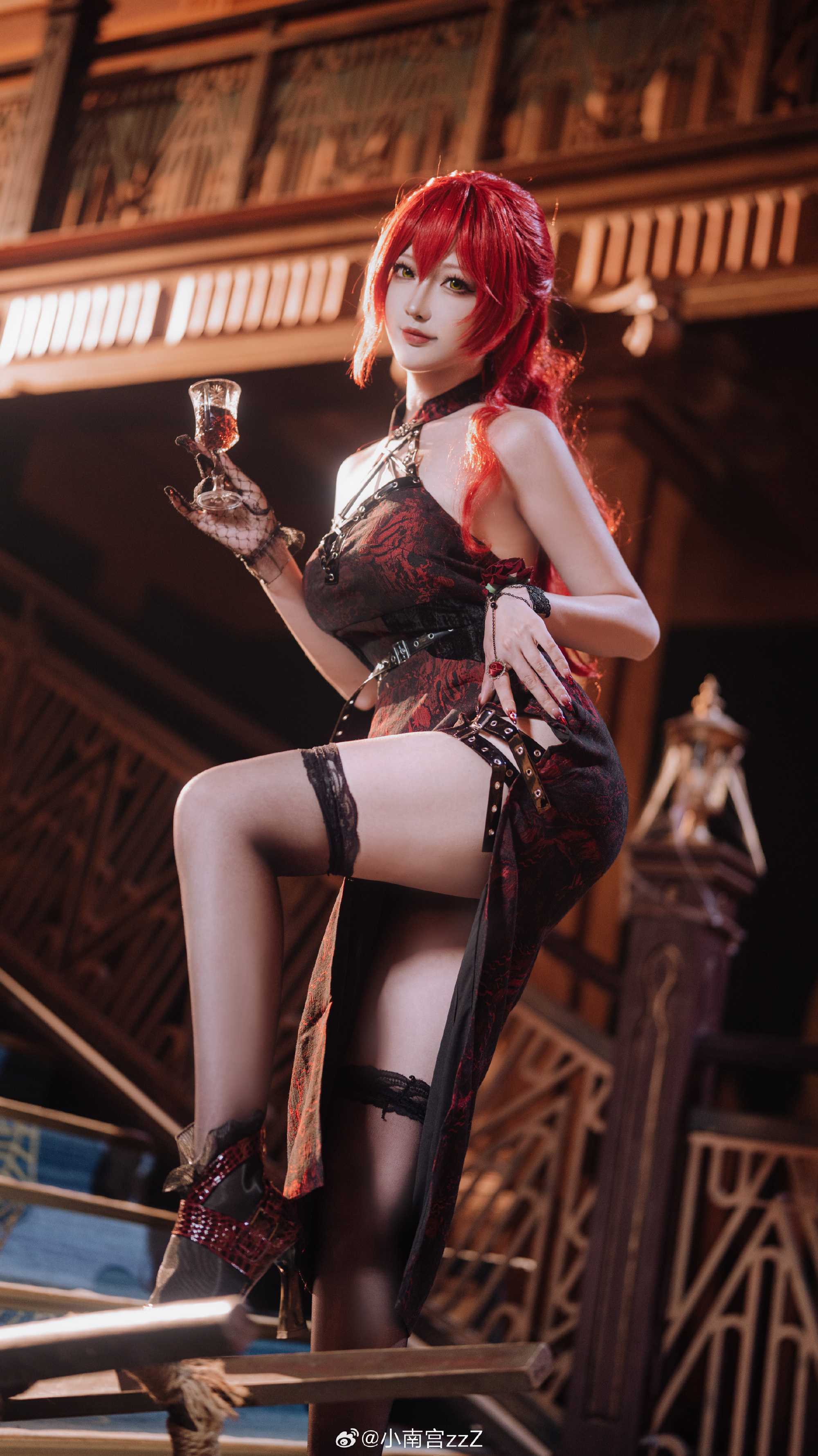 COSPLAY开拓者，不要像卡芙卡那样捣乱，还有不要叫姬子阿姨，要叫姬子小姐。崩坏：星穹铁道姬子@小南宫zzZ卡芙卡@柠好不好