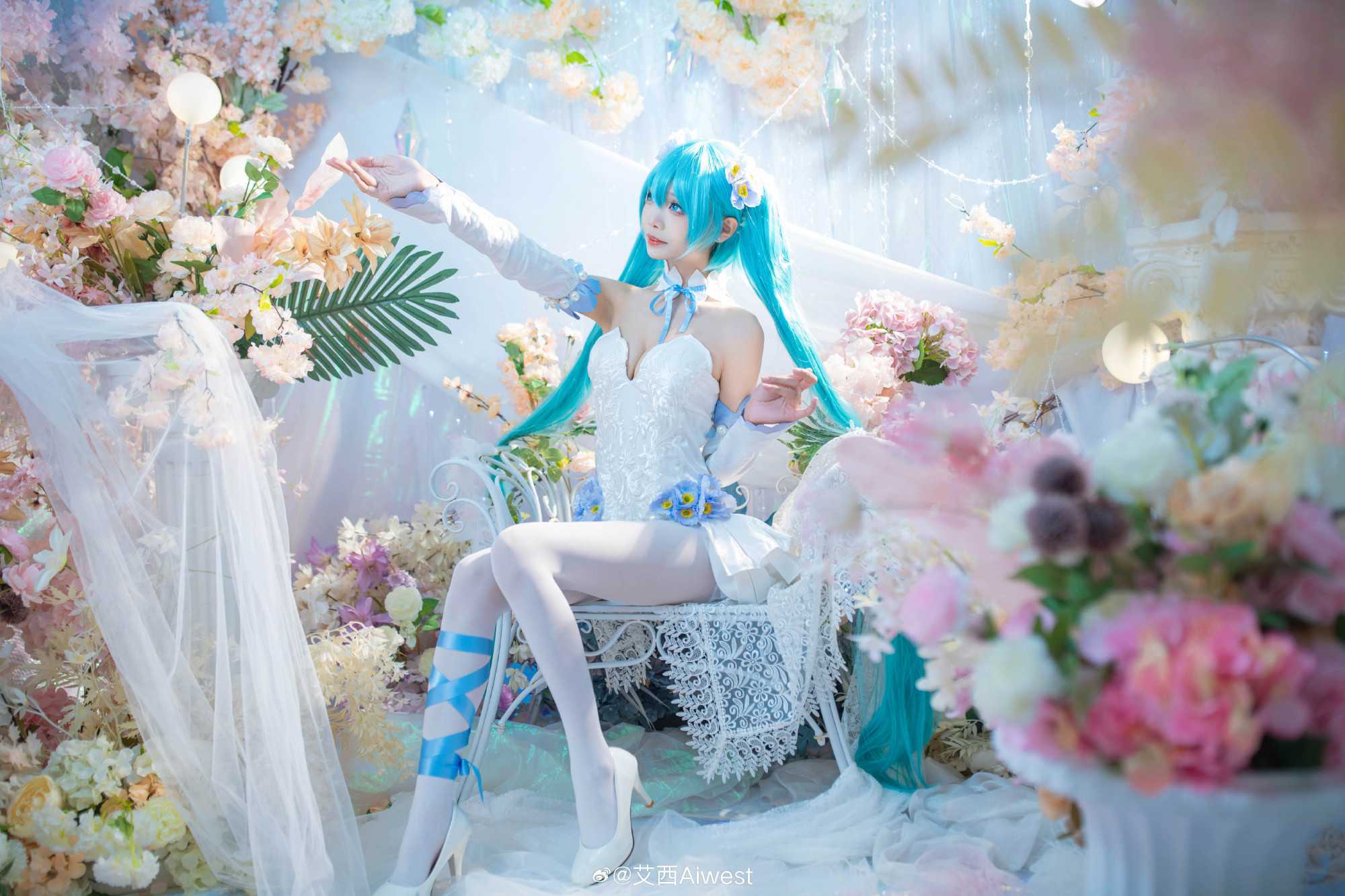 cosplay初音未来粉蝶花miku@艾西Aiwest