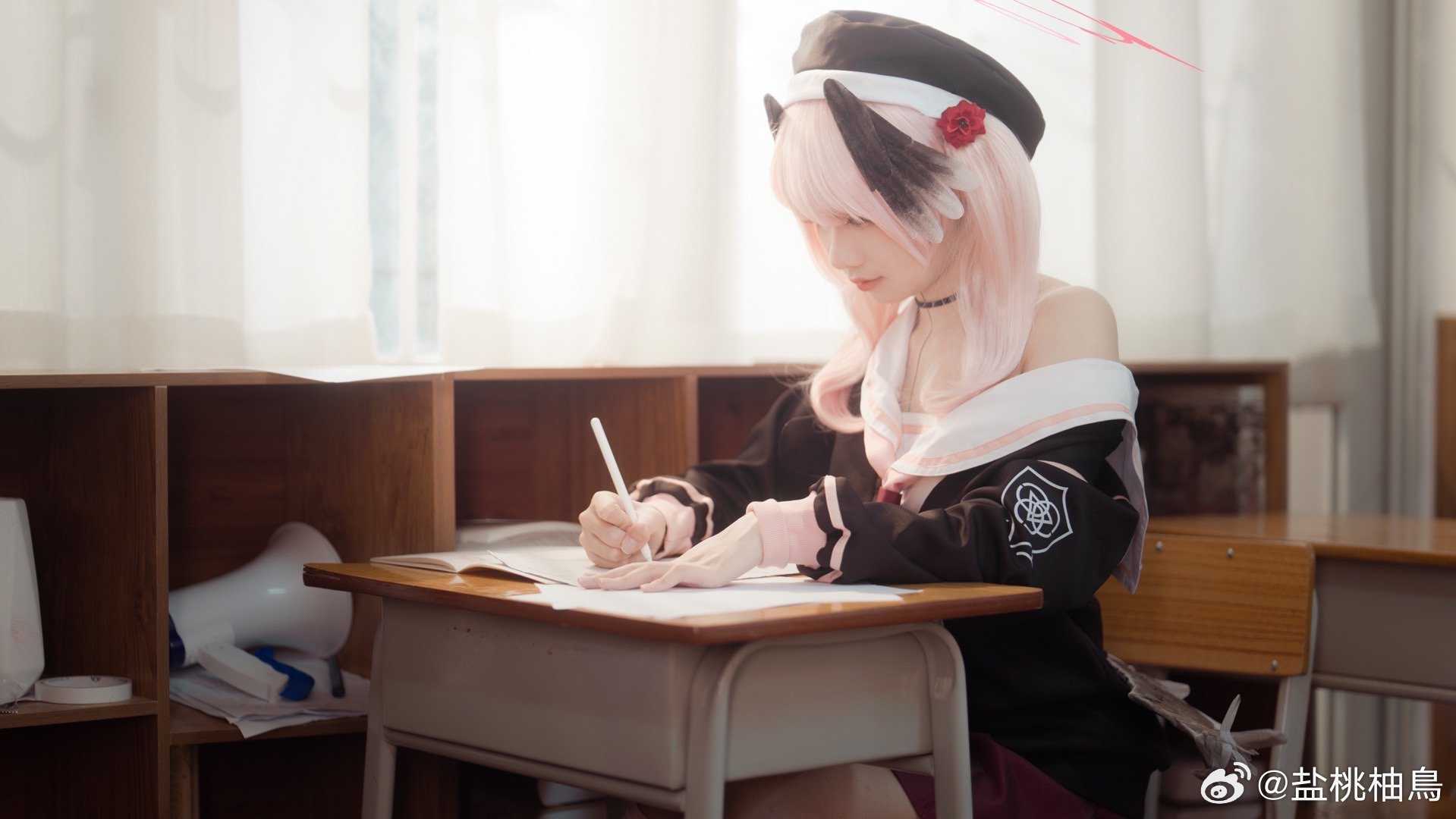 cosplay蔚蓝档案下江小春@盐桃柚鳥